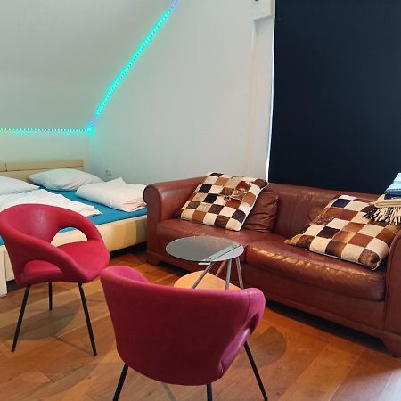 In Villa 56 Qm Apartment, 24 H Check-In,Free Parking هانوفر المظهر الخارجي الصورة